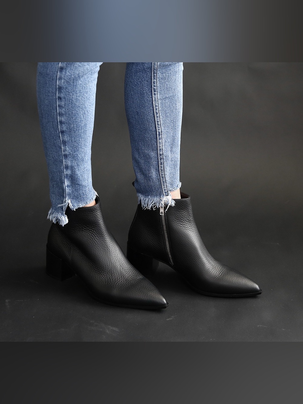 Everlane Women’s The Boss Boot Pebbled Ankle Boots